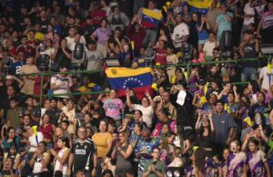 Afición zuliana celebra y respalda la gestión del deporte en el estado