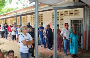 Entusiasmo y masiva participación de comunidades de Maracaibo en Consulta Popular Nacional