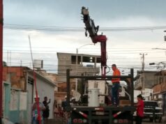 En coordinación 4 niveles de gobierno!: Alcaldía de Maracaibo atendió de inmediato contingencias por postes caídos